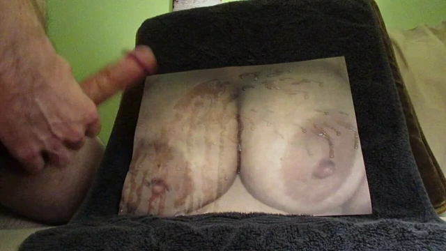 Sexytits1976 Cum Tribute