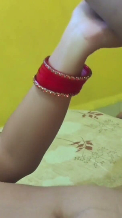 Apne hi rum me kuwara ladka | Clip 1