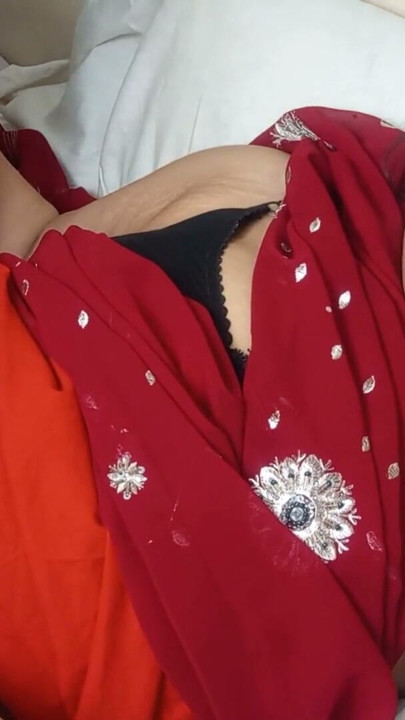 Full Face Red Saree Girl – Closeup Pussy Fucking Long Shot Indian Desi | Clip 1