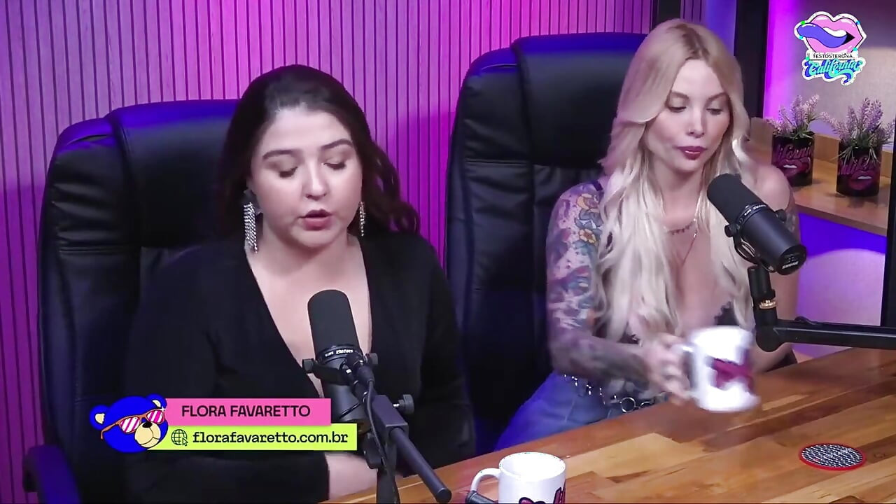 Hot Podcast bareng gi genesini dan flora favaretto