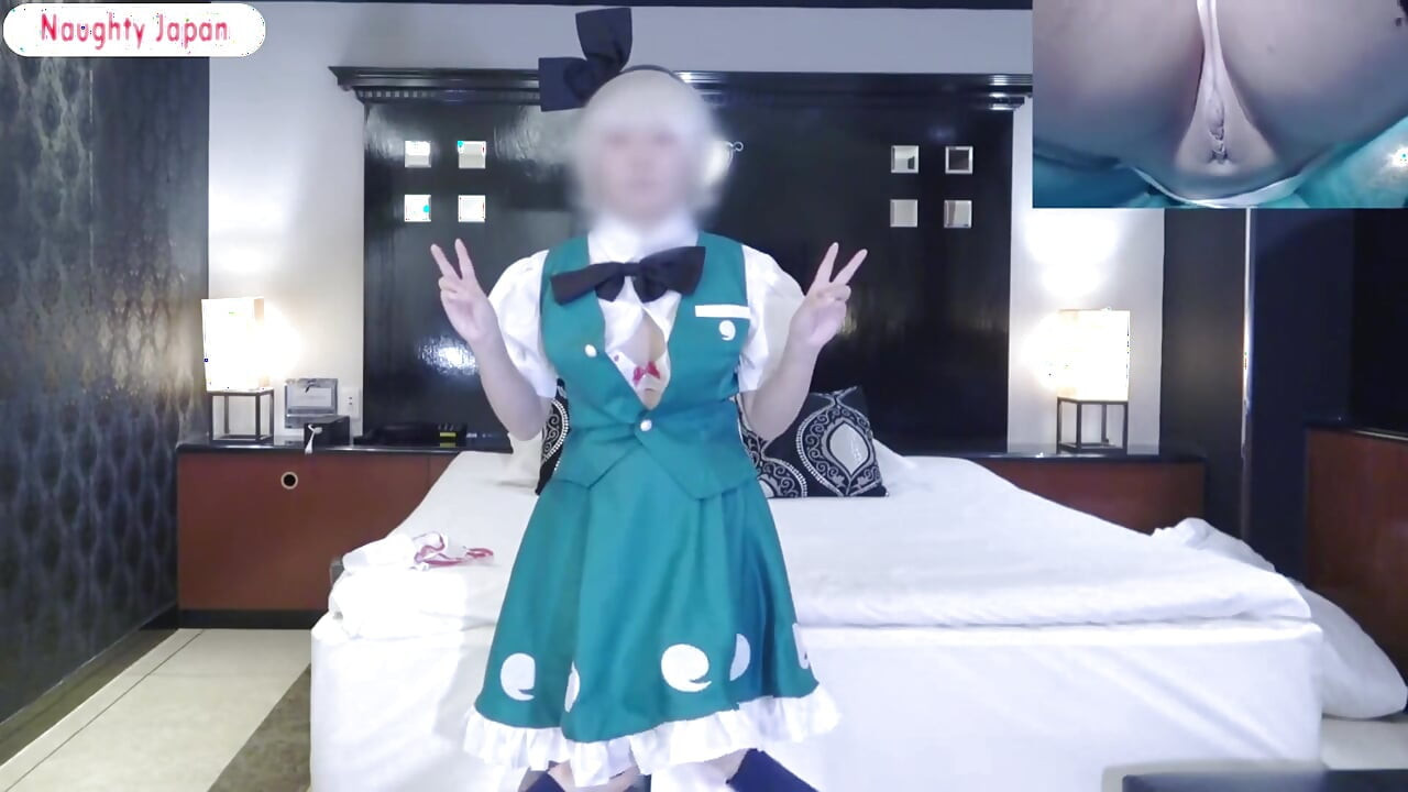 Ángel cosplay Cosplayer estilo enfermera trae una actuación en solitario juguetona y animada en un momento de personaje divertido - parte 2