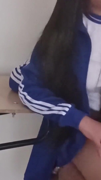 Trenutak koji morate vidjeti iz "OVO JE ONO ŠTO PRAVI PRIJATELJI RADE KADA JE UČIONICA PRAZNA. (1. DIO)"