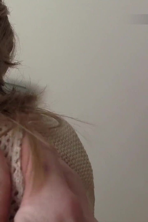 19 anos loira Jess faz seu primeiro casting pornô