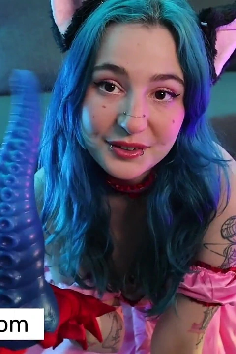 Khala - 撸管指挥猫公主和她的假阳具