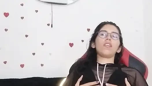 Aku ingin kamu merasakan aku basah raelle1975