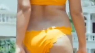 Apsara Rani, cul de bikini sexy