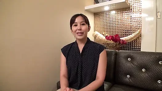 K-Cup супер молочная жена, Megumi, 42-летняя