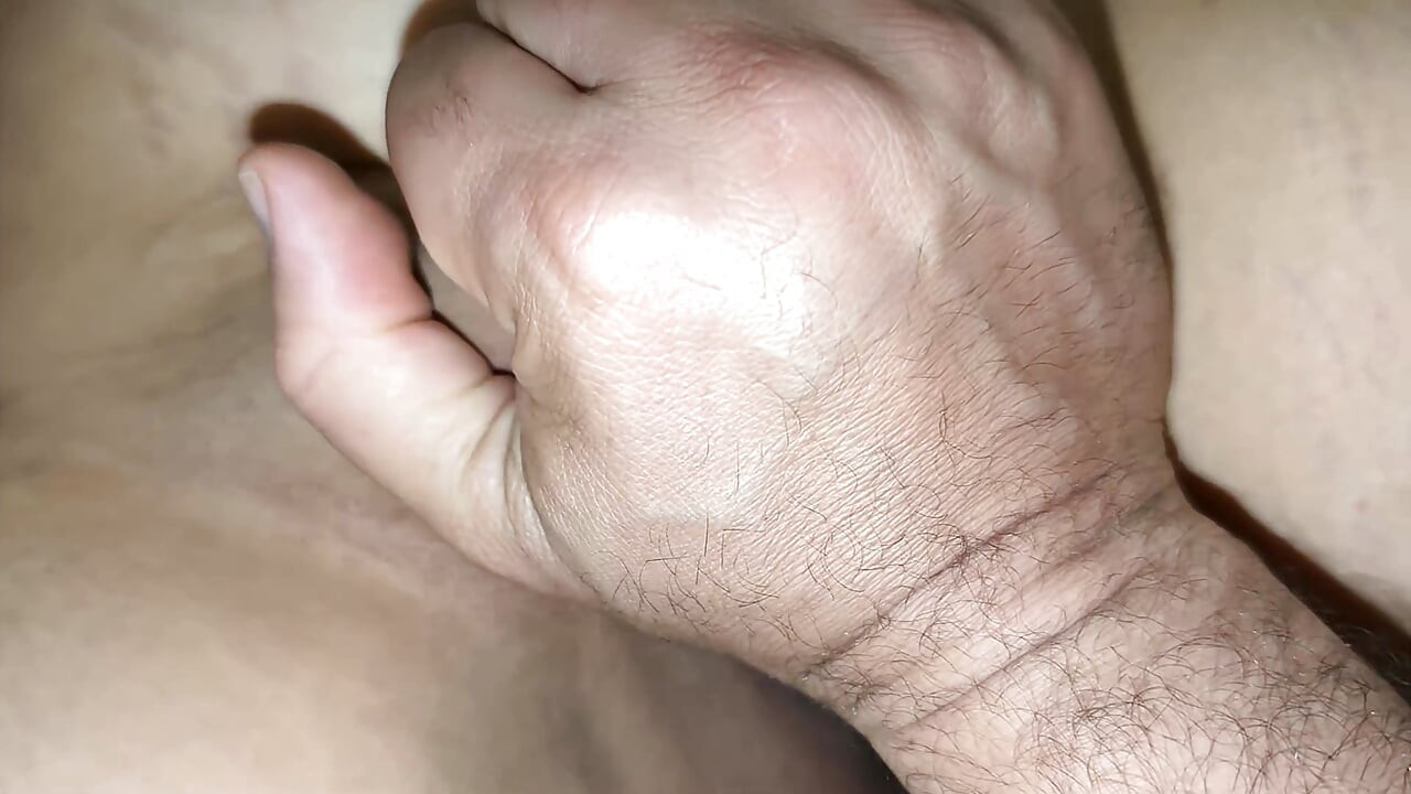 Saudi Slut Fucked From Her Big Tits