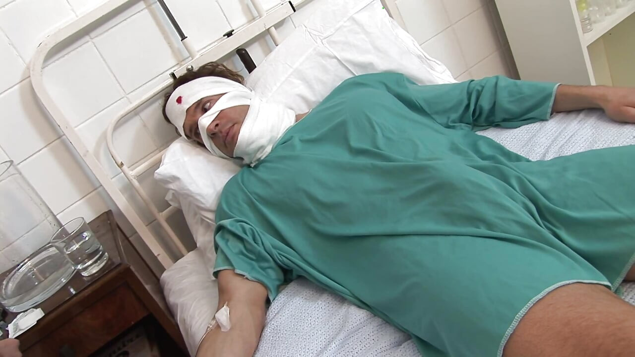 Slut want to seduce and fuck this patient in hospital