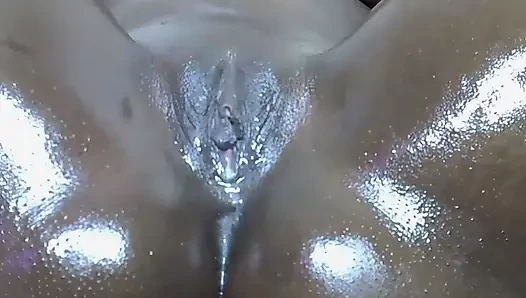Did Somebody Order Pussy for Breakfast?