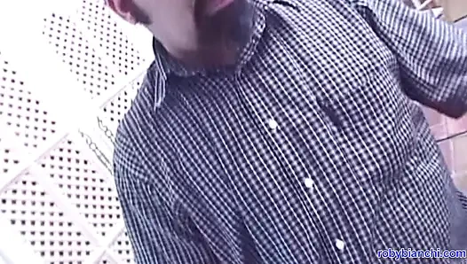 Bettybell yakın çekim amcık sikiş çılgınlığı