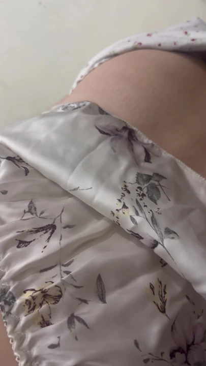 Sucking someone's boyfriend's dick until he cum | Clip 2