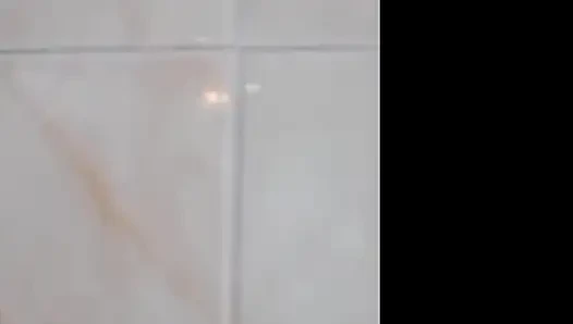 Kencing dengan arus yang kuat