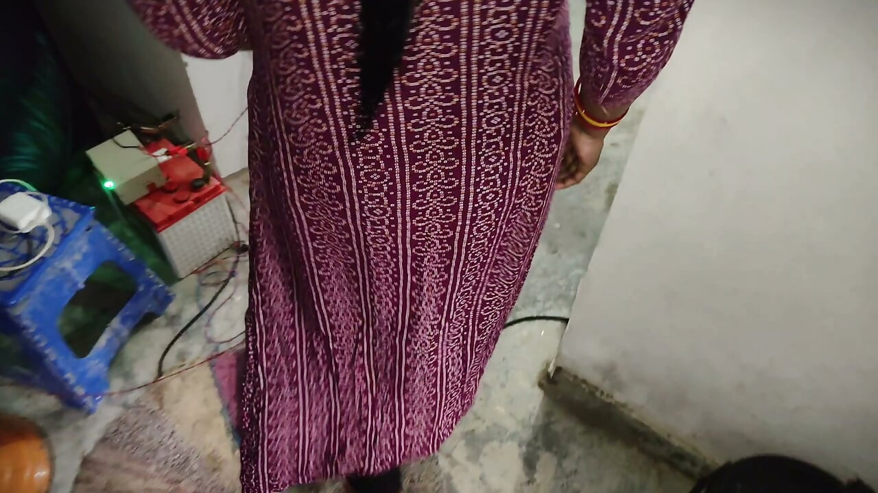 My desi stepsister sucking big Indian dick in bathroom till cum in mouth