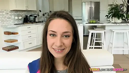 Gençler büyük bayılıyor - Cassidy son derece maceracı ve seksi seviyor.