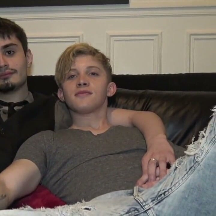 Blonde ink geneukt door hetero jongen 22-jarige