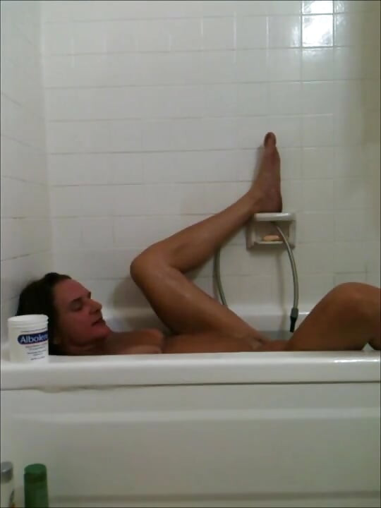 Lizzy Yum Vintage and Behind the Scenes Interviews 5