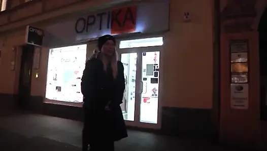 Sarışın Otobüste Sert Sikiliyor