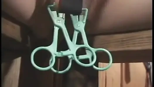 Kızıl saçlı orta yaşlı seksi kadın ateşli genç sarışına sıkıntı getiriyor