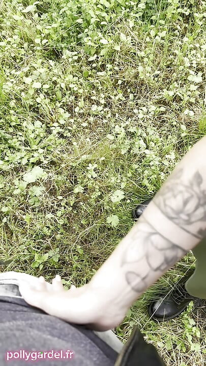 I get fucked by my ex, Polly Gardel porn actress, in show mode in the forest