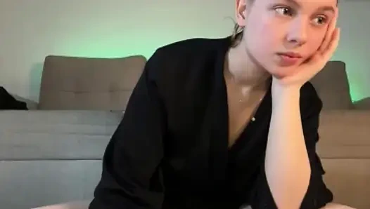 Jucielussie spielt mit analplug