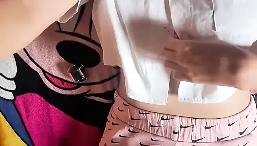 Bu masa için çok ateşliyim! Yoğun orgazm! Bedava amcık ovma porno