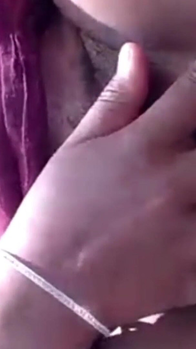 Desi girlfriend ko bola video call me dikhana to o dikhai | Clip 1