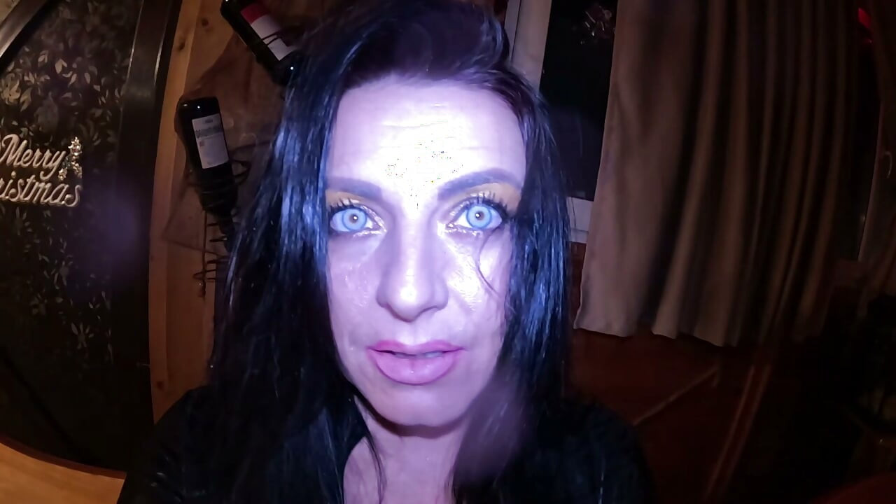 Vampira JOI Dominação - Sussurros Gooning, Cuspe e Obediência