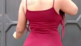 La dama de rojo