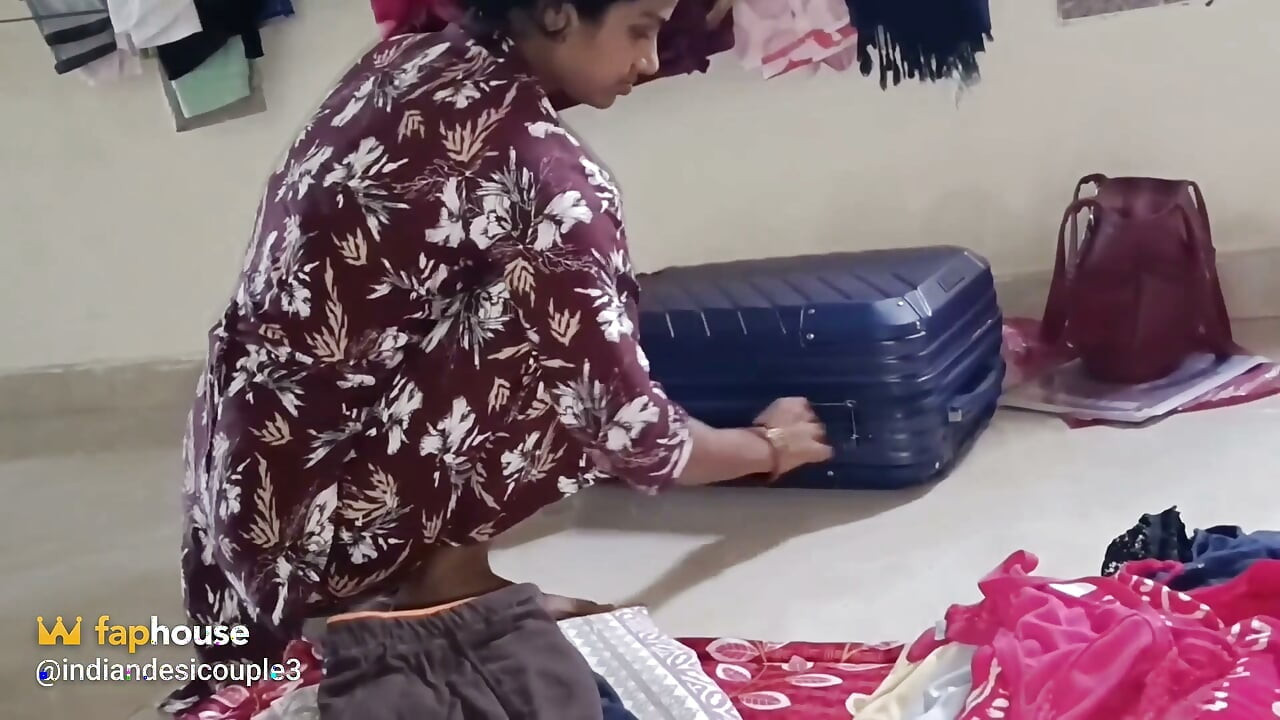 Kakak ipar india yang super sange lagi asik ngentot sama teman sekamarnya di kamar mandi