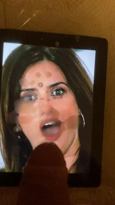 Penelope Cruz cum trubute
