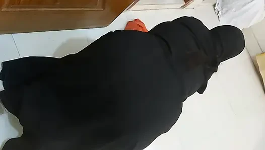 Big Ass & Huge Tits Arabian Stepmom Fucked by Indian Stepson