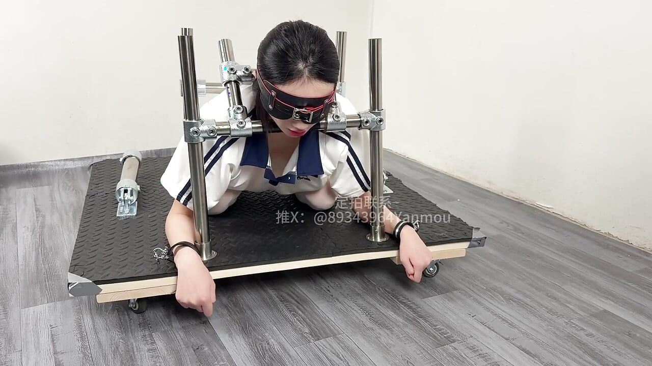 Metal Hell: Hook Control Starring in a Vacuum