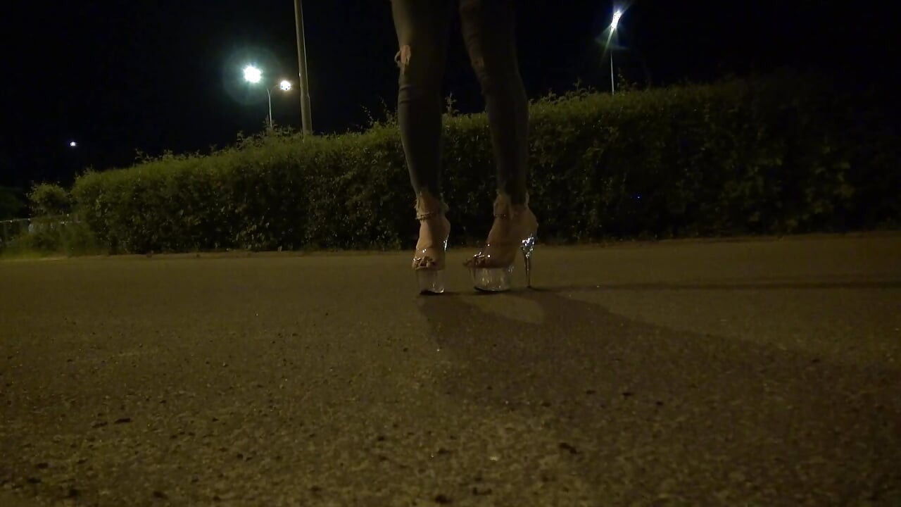 Espectáculo de tacones altos stripper