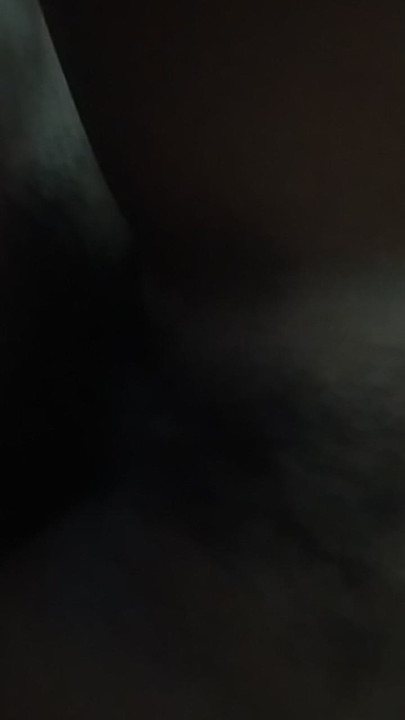 나는 남편의 친구들에게 매우 민감합니다