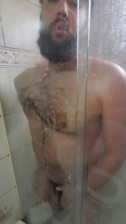 luksmen1 gainer Cum on the shower screen, belly, jerk, mirror, cum in glass