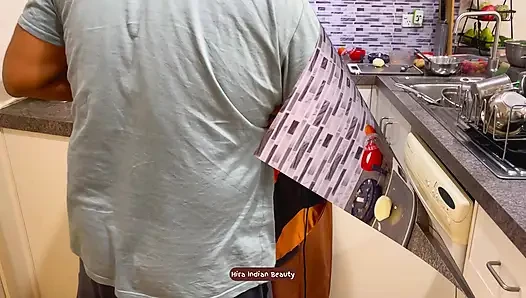 Schöner sari-sex - lautes muschi essen - erotisches gesichtsficken und analsex mit stiefbruder