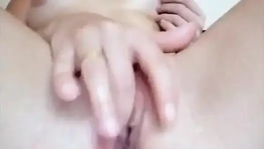 WICHsanleitung, während ich meine nasse muschi beobachte