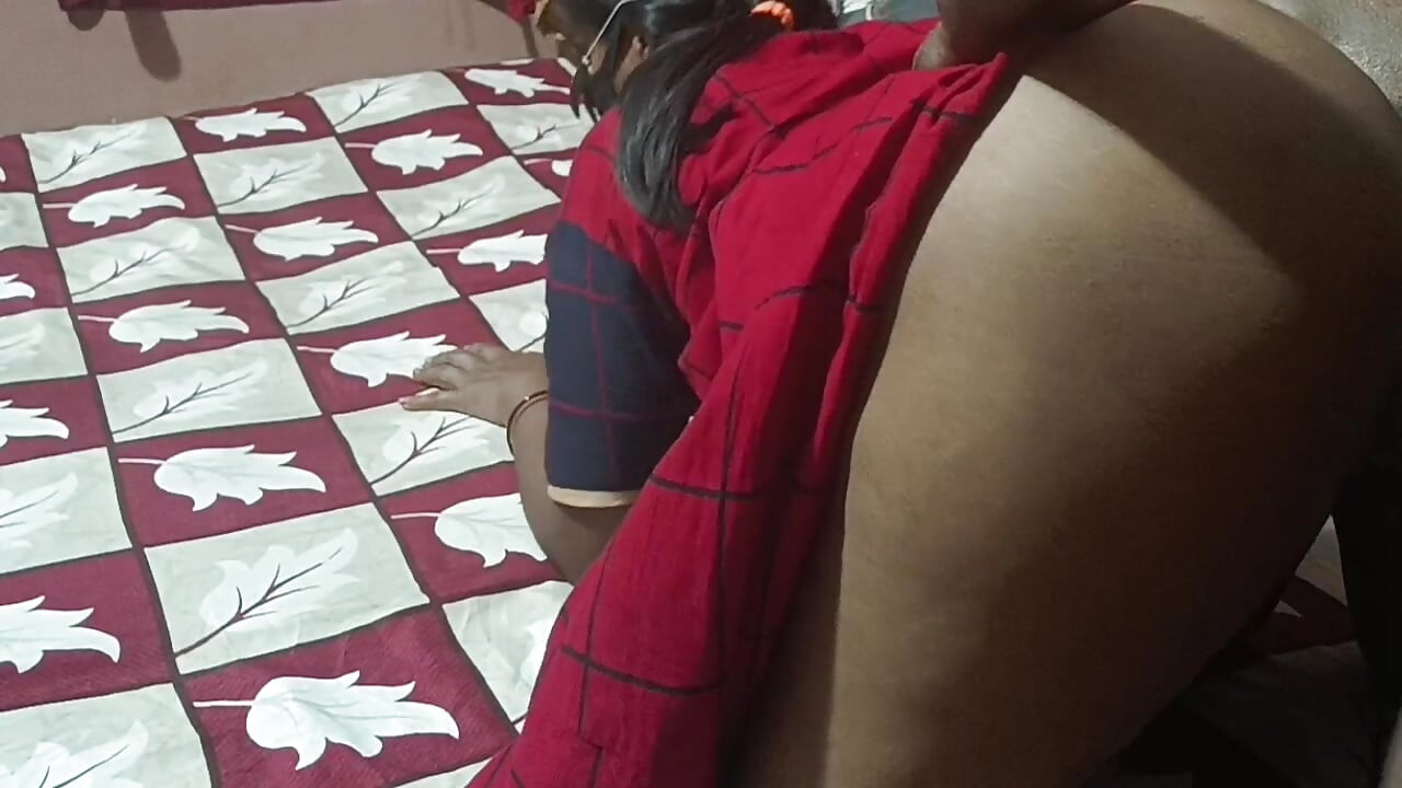 Desi bhabhi ko chhat pe choda fir room main ja kar choda