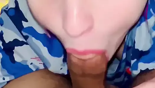 Teen Blowjob From Tinder Hookup