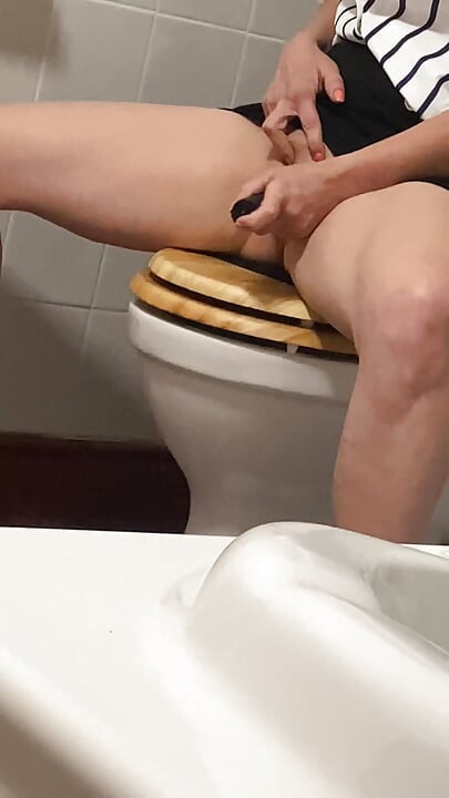 Filming step mother in the bathroom