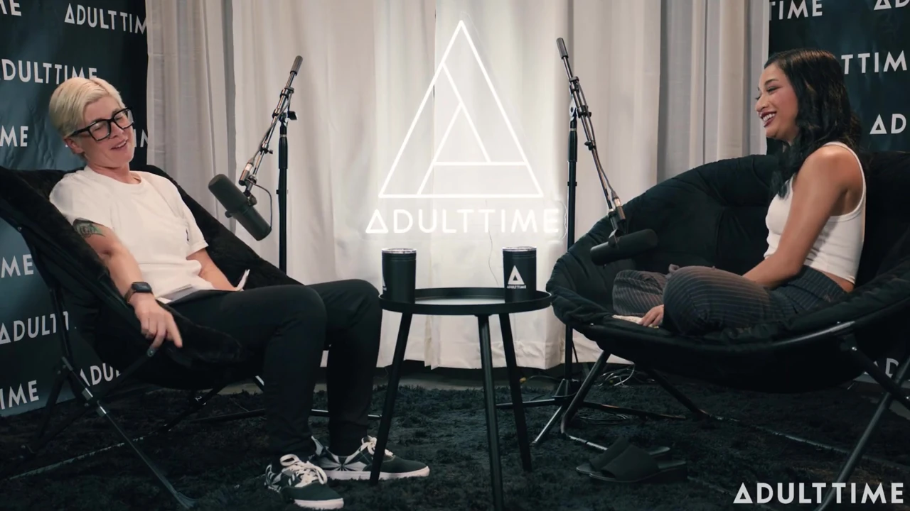 Avery Black Dry Humping, True Crime, & Directing VR Corn | the Adult Time Podcast