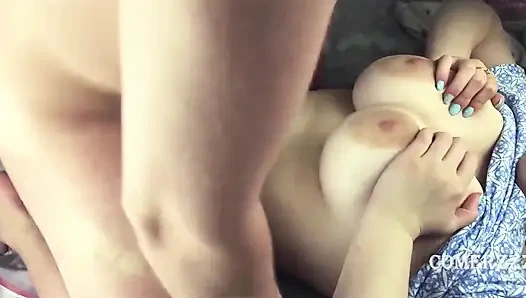 Komm auf dicke titten meiner Sissy-freundin