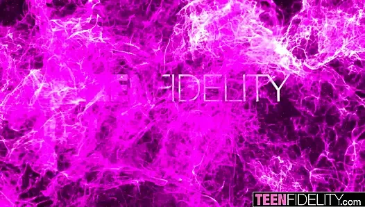 Teenfidelity - archer ali si cewek semok kulit hitam lagi ngidam kontol cowok kulit putih