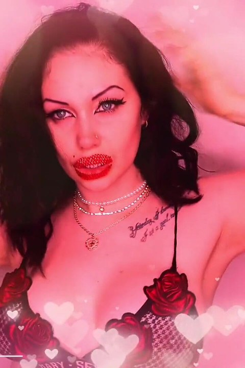 Worship my crystal lips! JOI