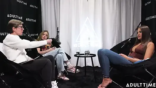 Gizelle Blanco ve Anna Claire Feromonları Bulutlar, Makaslama ve Çalı | Adult Time Podcast