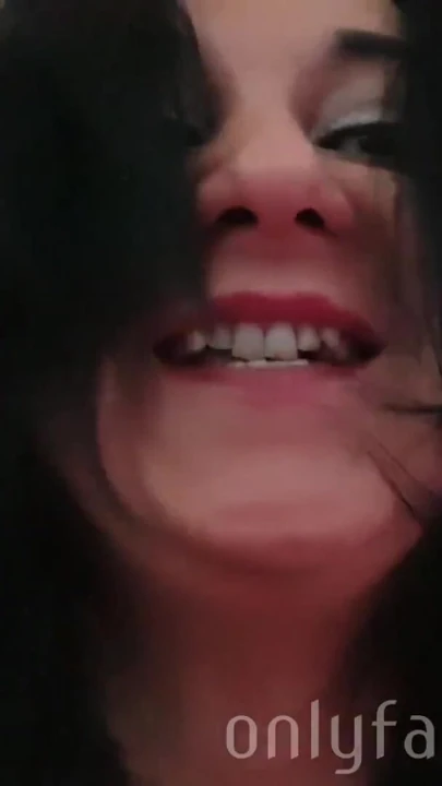 (Dialogues in Italian) Italian cumshot in mouth after a good fuck | Clip 2