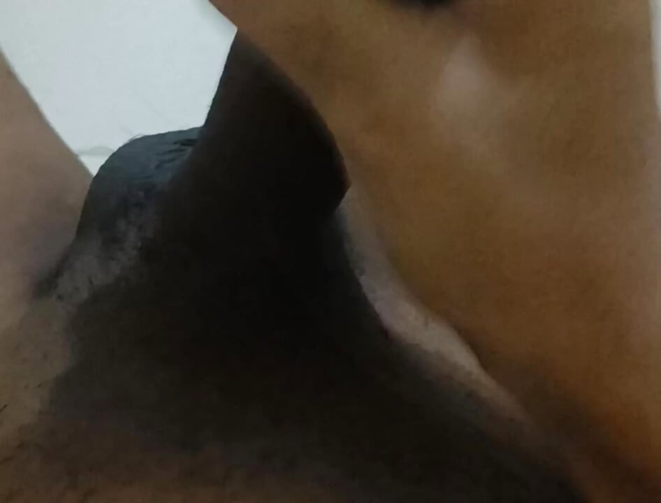 Masterbate în timp ce face baie 2