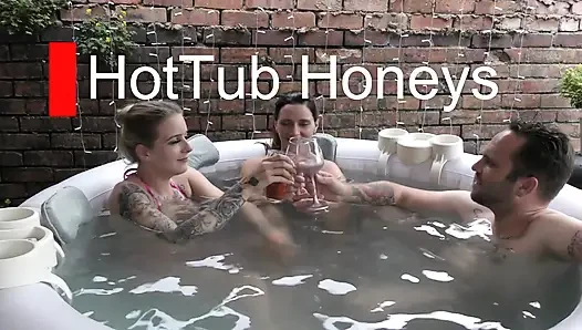 Hottub honey Melody Pleasure and KimberlyX