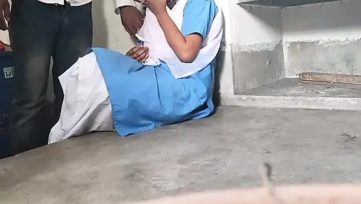 Öğrenci kız erkek arkadaşıyla ayrı olduğu için çok üzgün